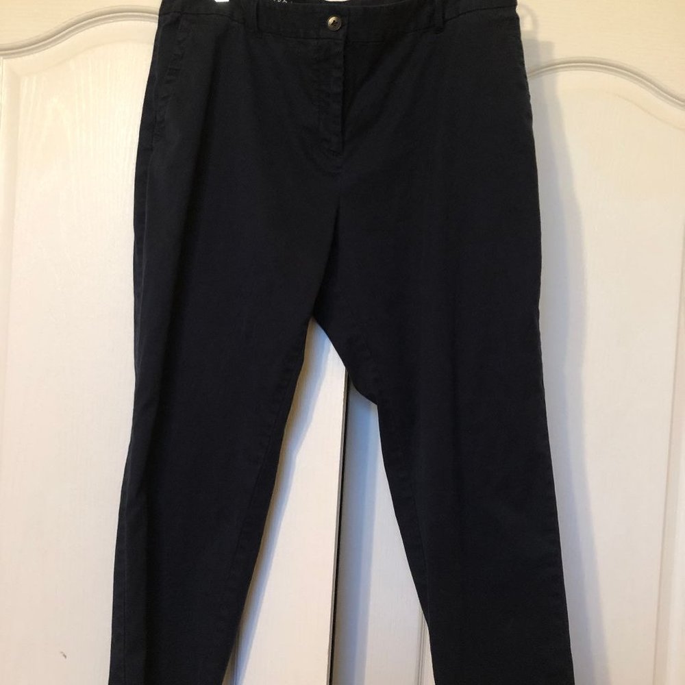 Talbots Navy Capri's